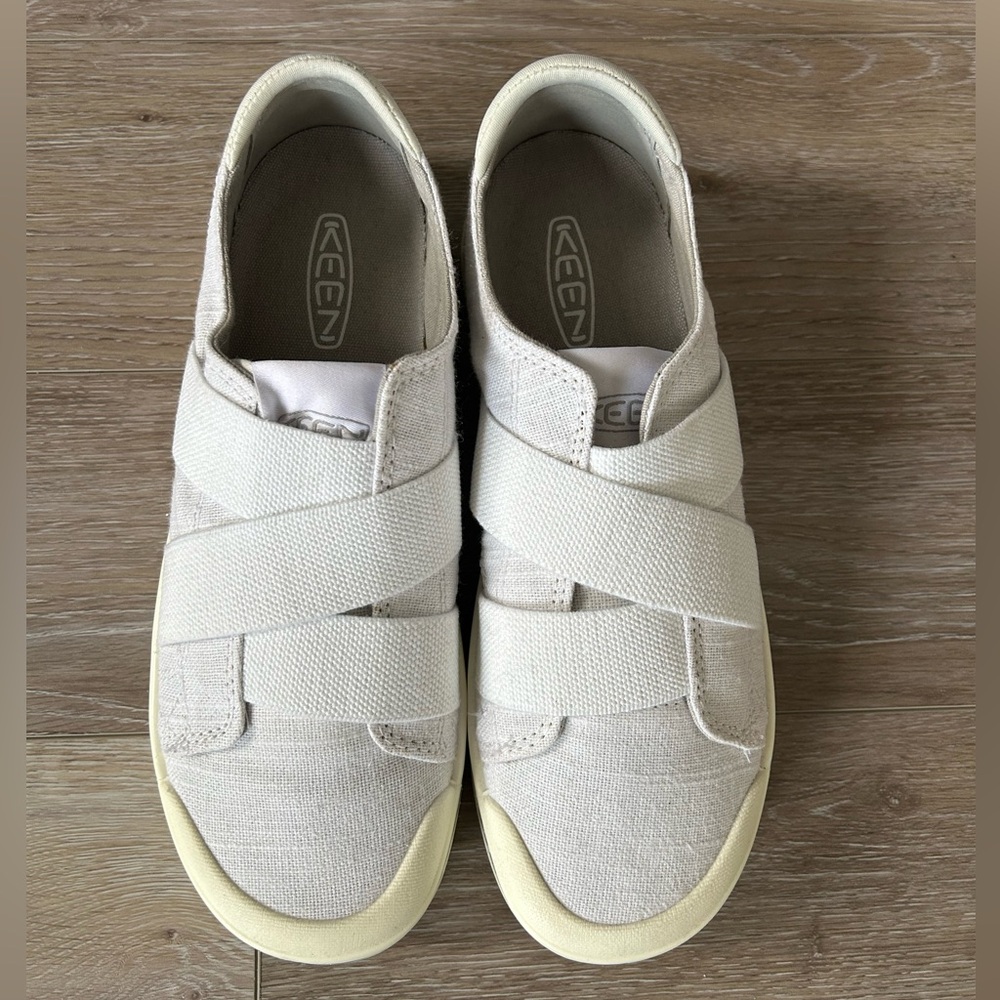 Keen Off-White Criss-Cross Sneakers